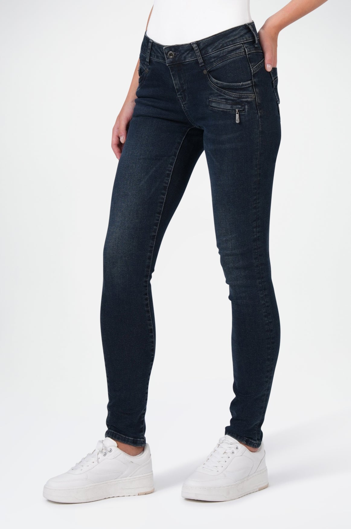 Suzy Skinny Fit | Slip Blue Black