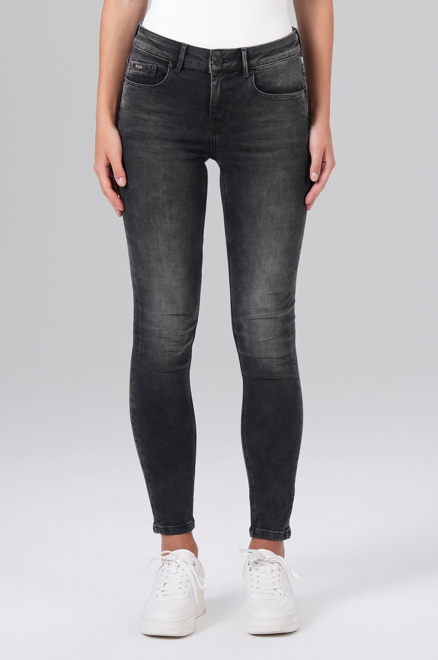 Sina Skinny Fit | Cloud Black