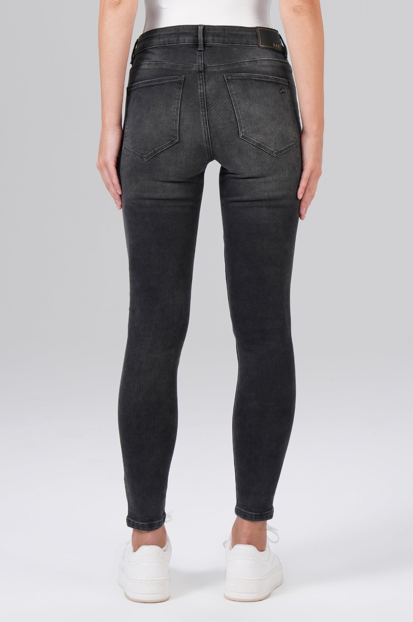 Sina Skinny Fit | Cloud Black