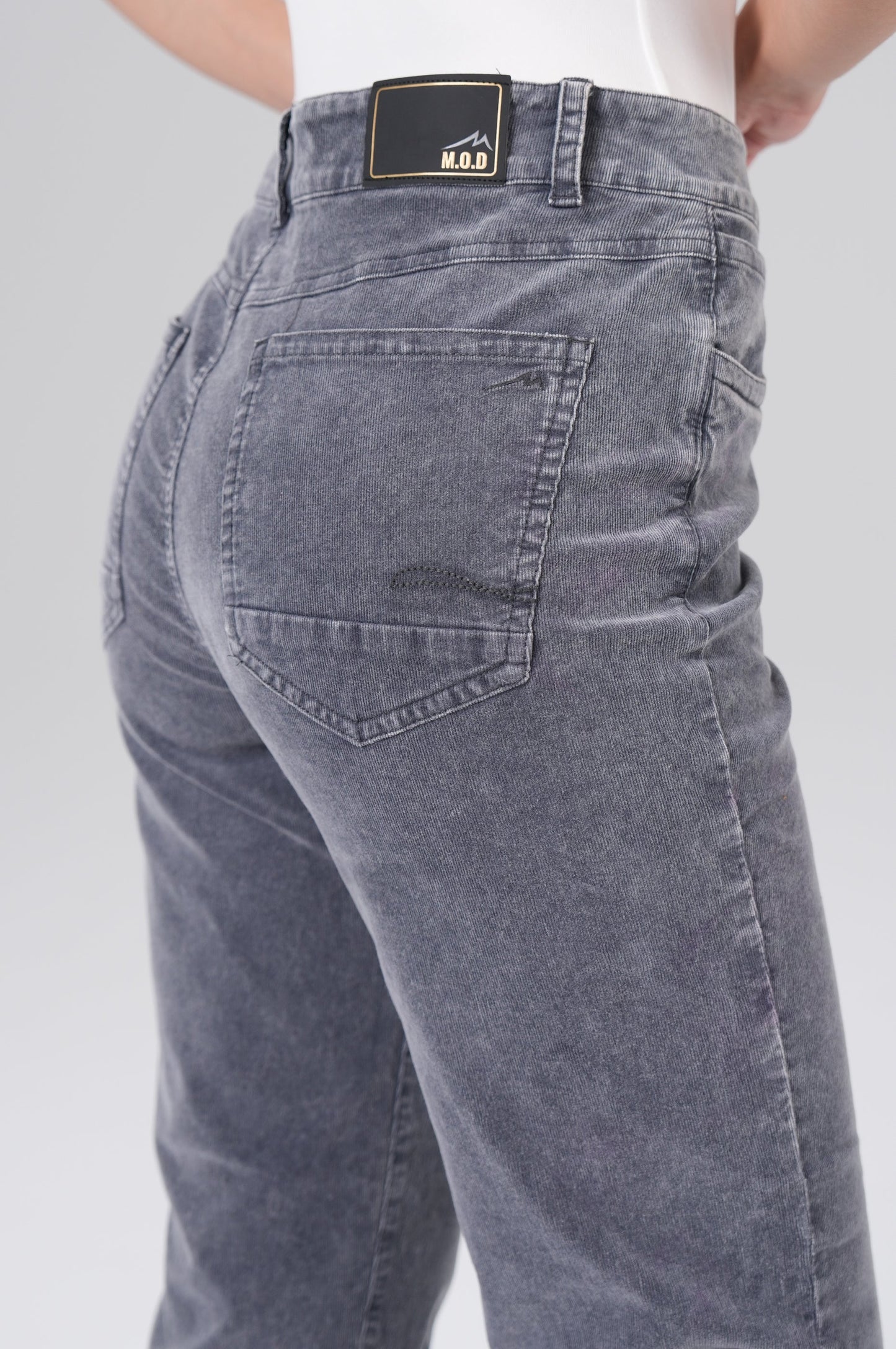 Daisy Comfort | Iron Grey Cord