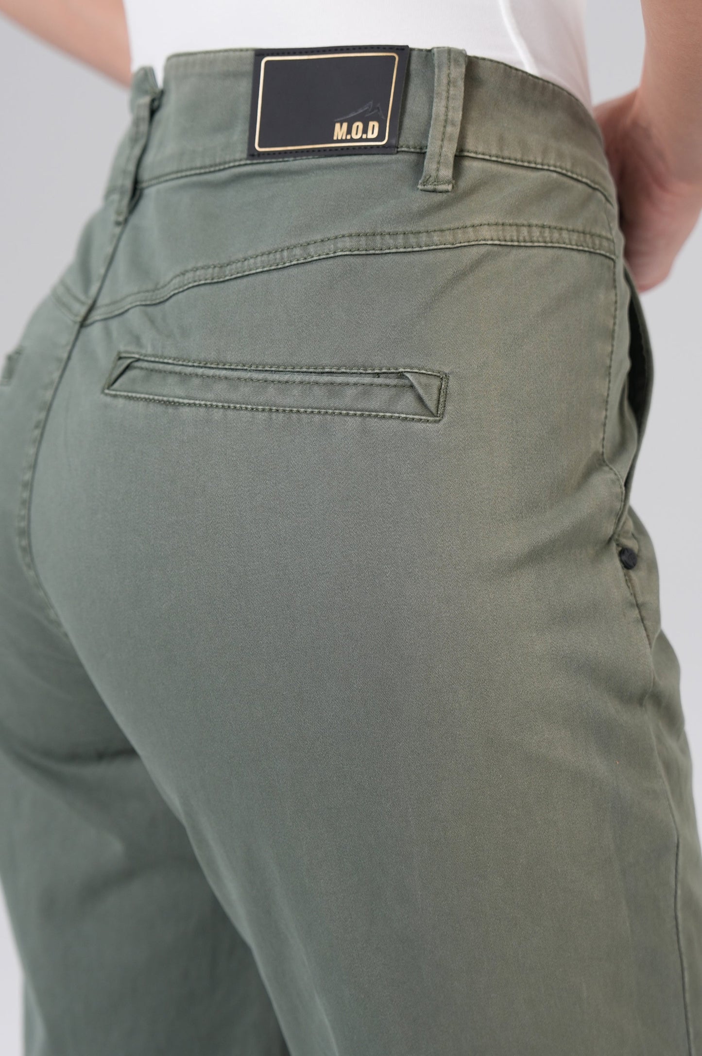 Channel Chino | Thyme Green