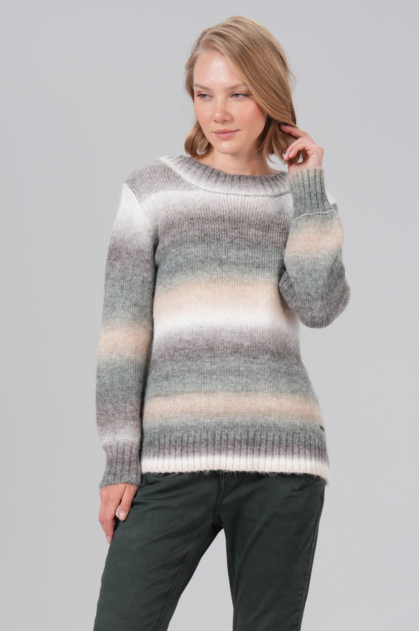 Emma Pullover | Black Block