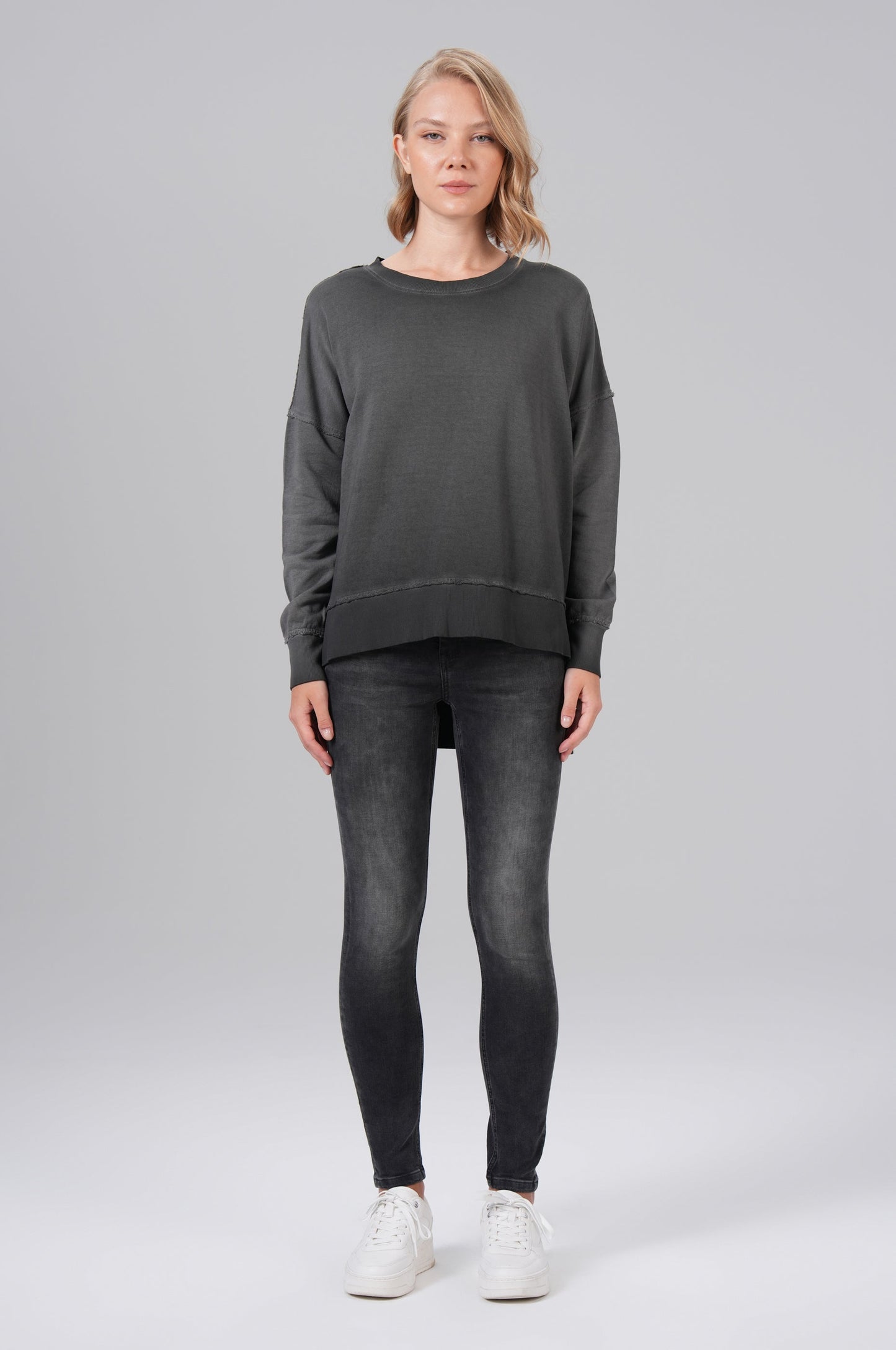 Basic Sweatshirt | Iron Grey