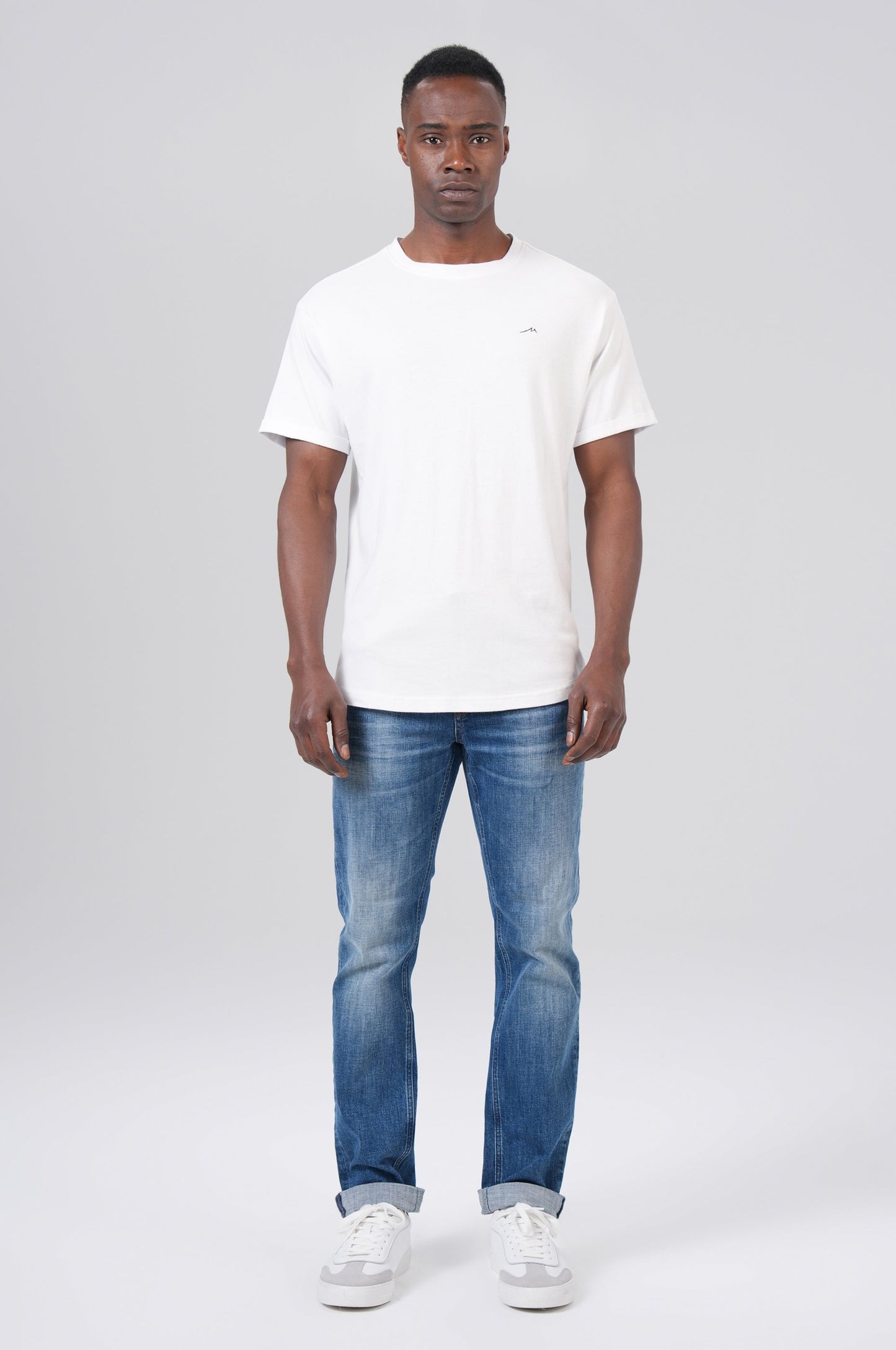 Men Roundneck Basic T-Shirt | White
