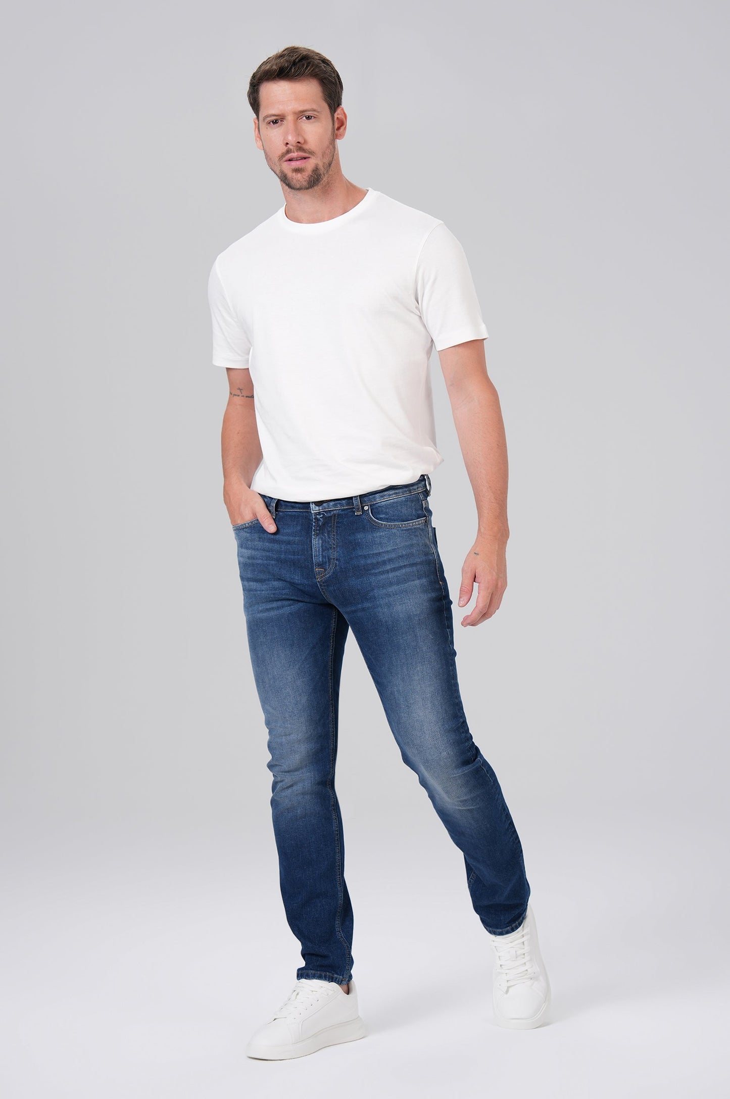 Cornell Regular | Mid Blue