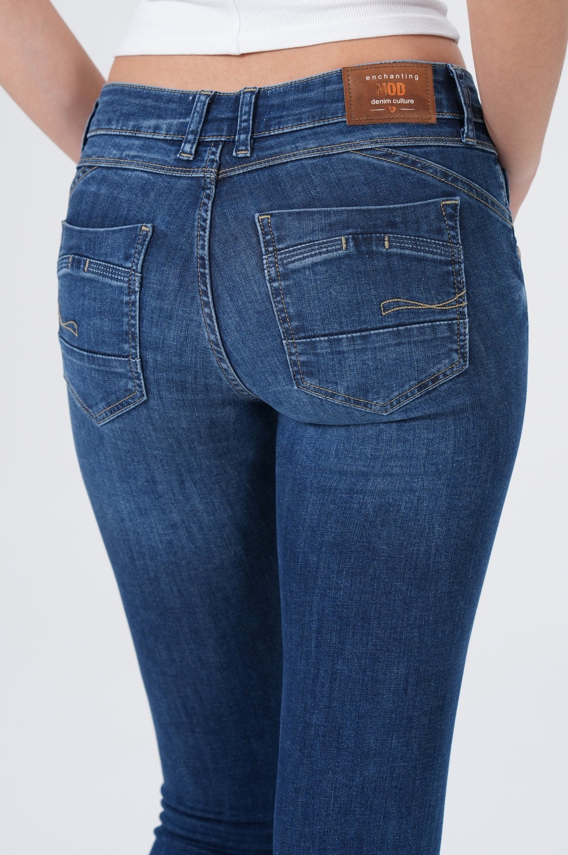 Suzy Skinny Fit | Minya Blue