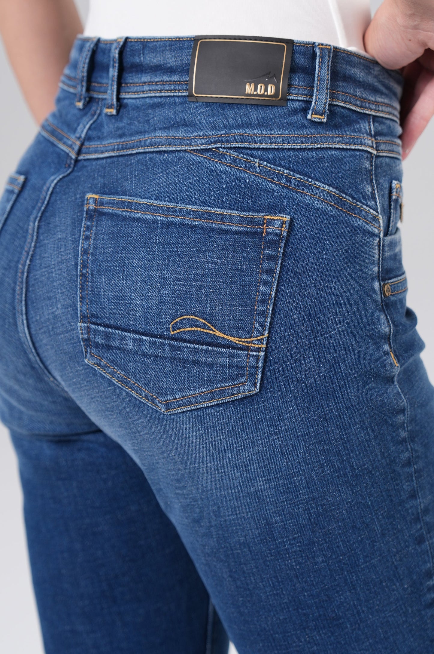 Rea High Regular Fit | Mid Blue