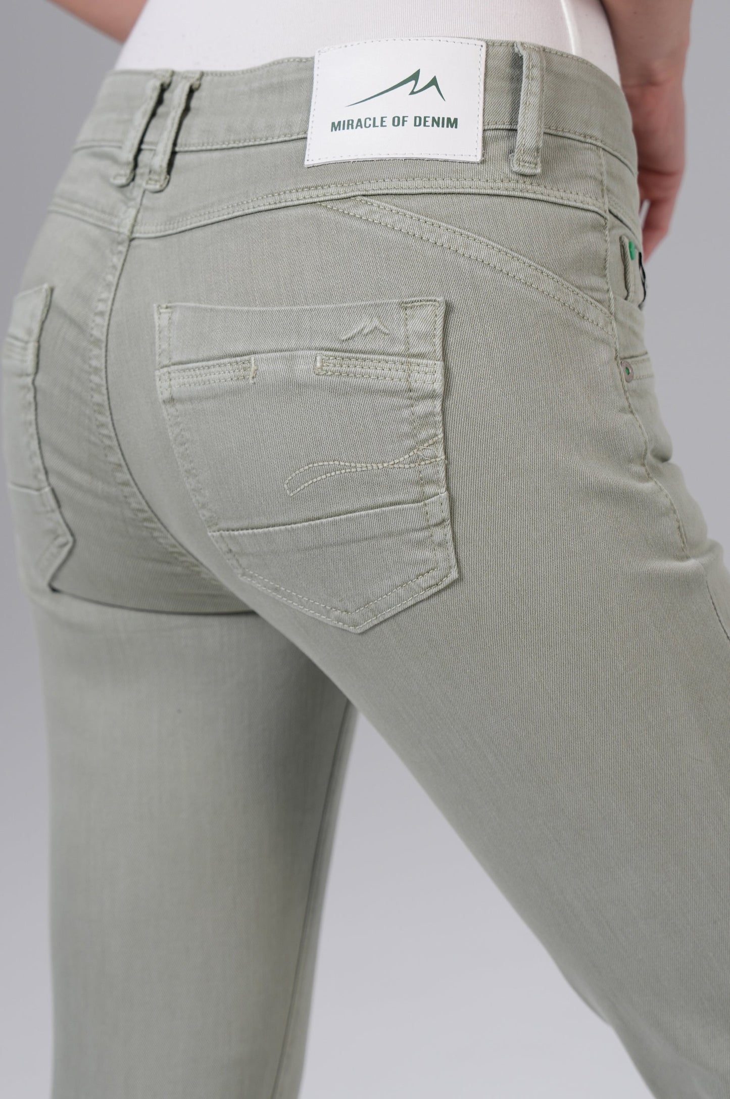Suzy Skinny Fit | Olive