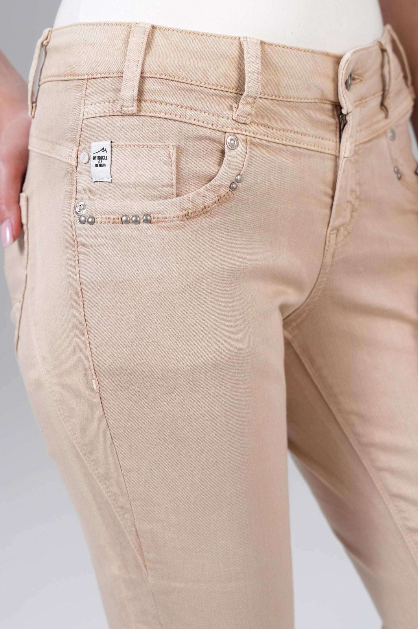 Rita Capri | Beige