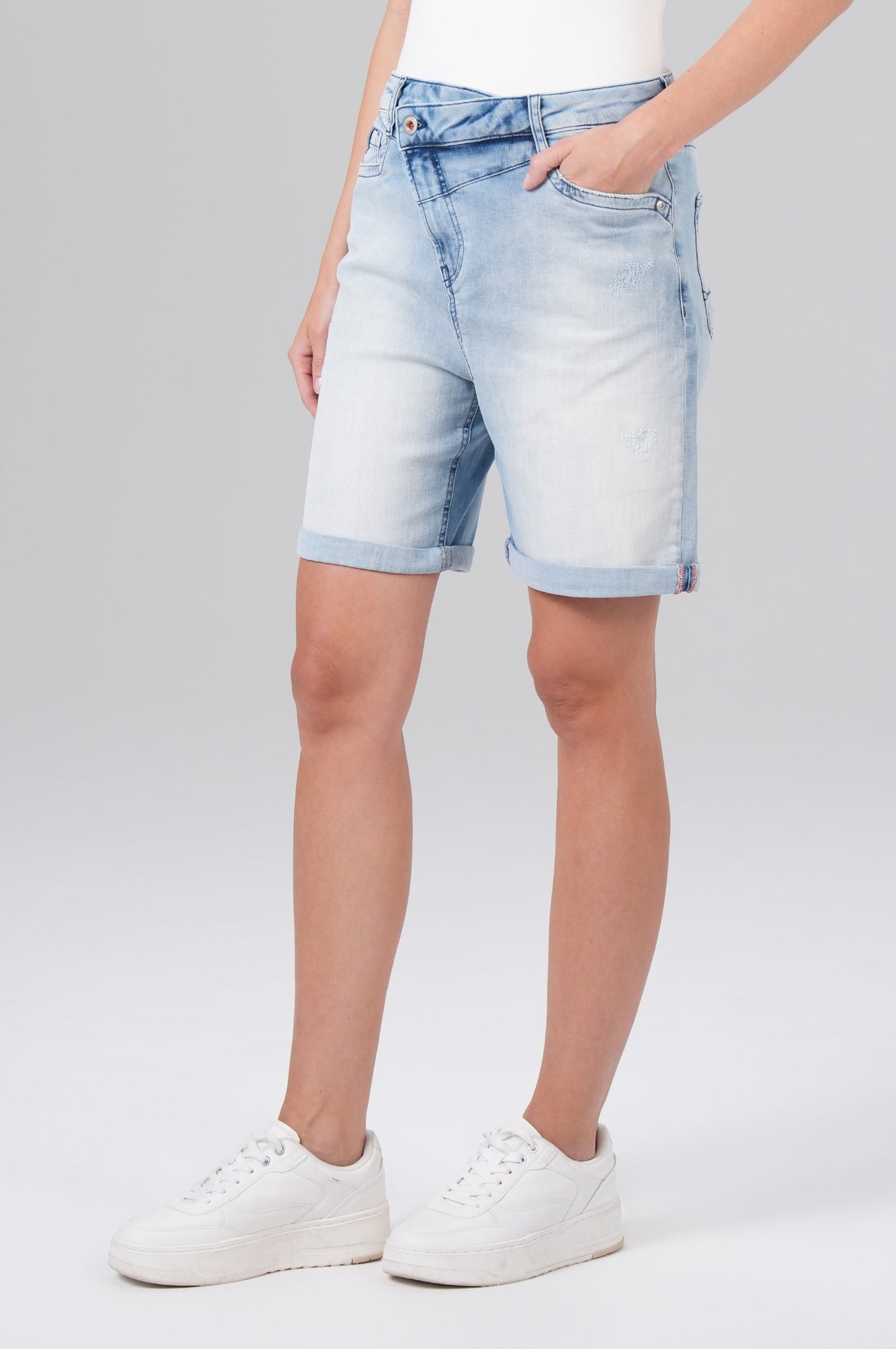 Iris Shorts | Antelope Blue