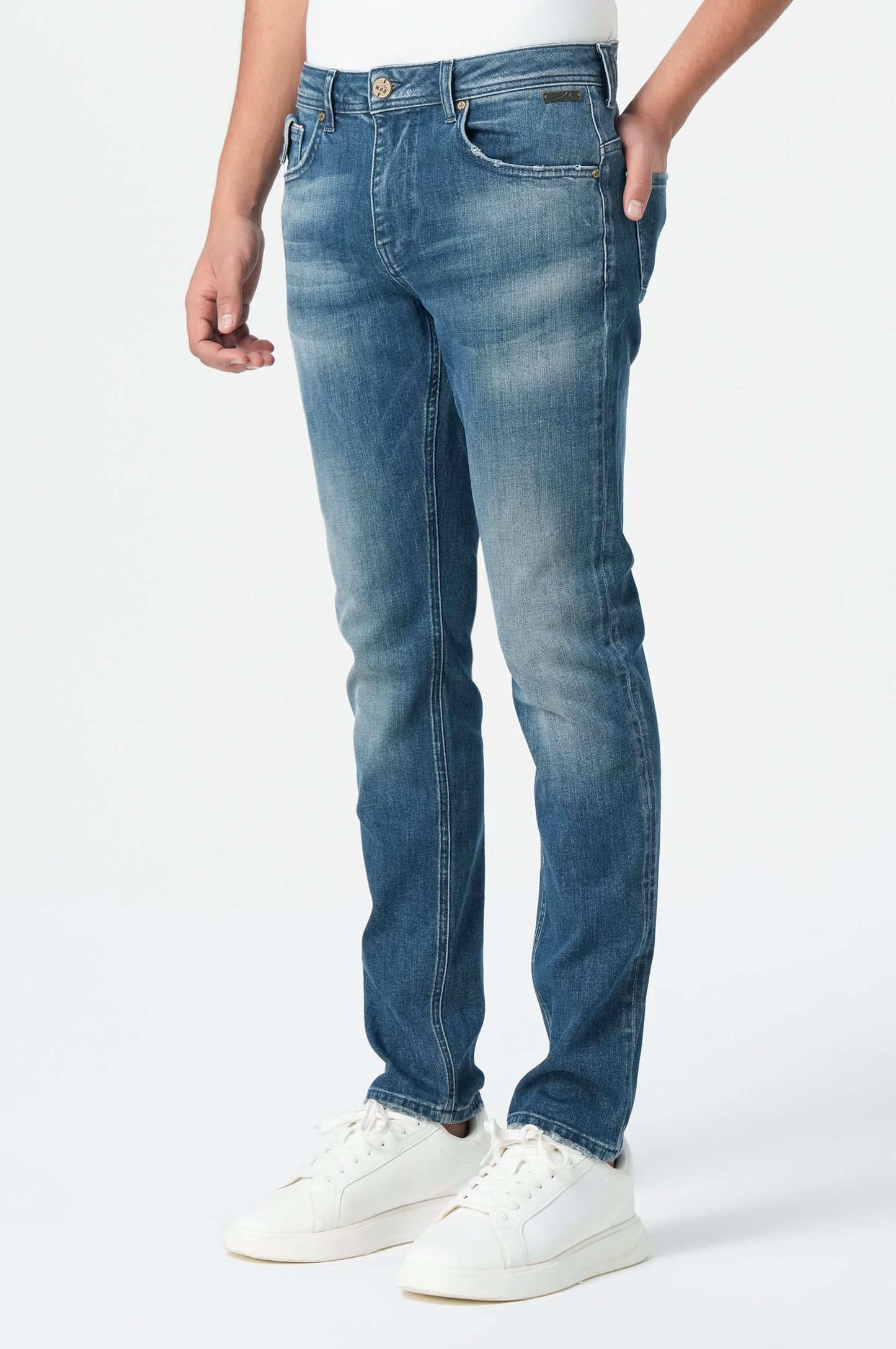 Ricardo Regular | Delicate Blue