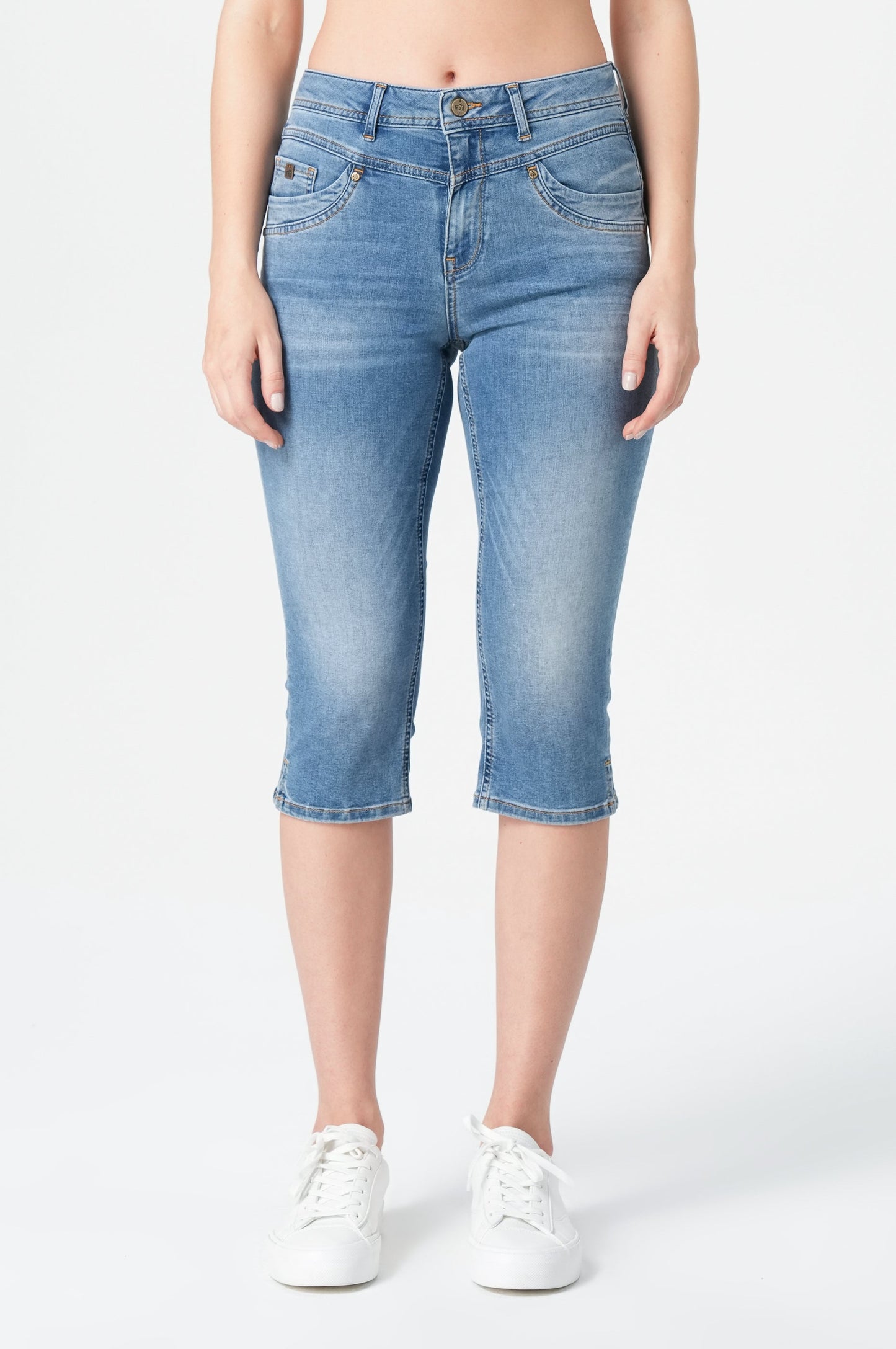 Rea Capri | Delivery Blue