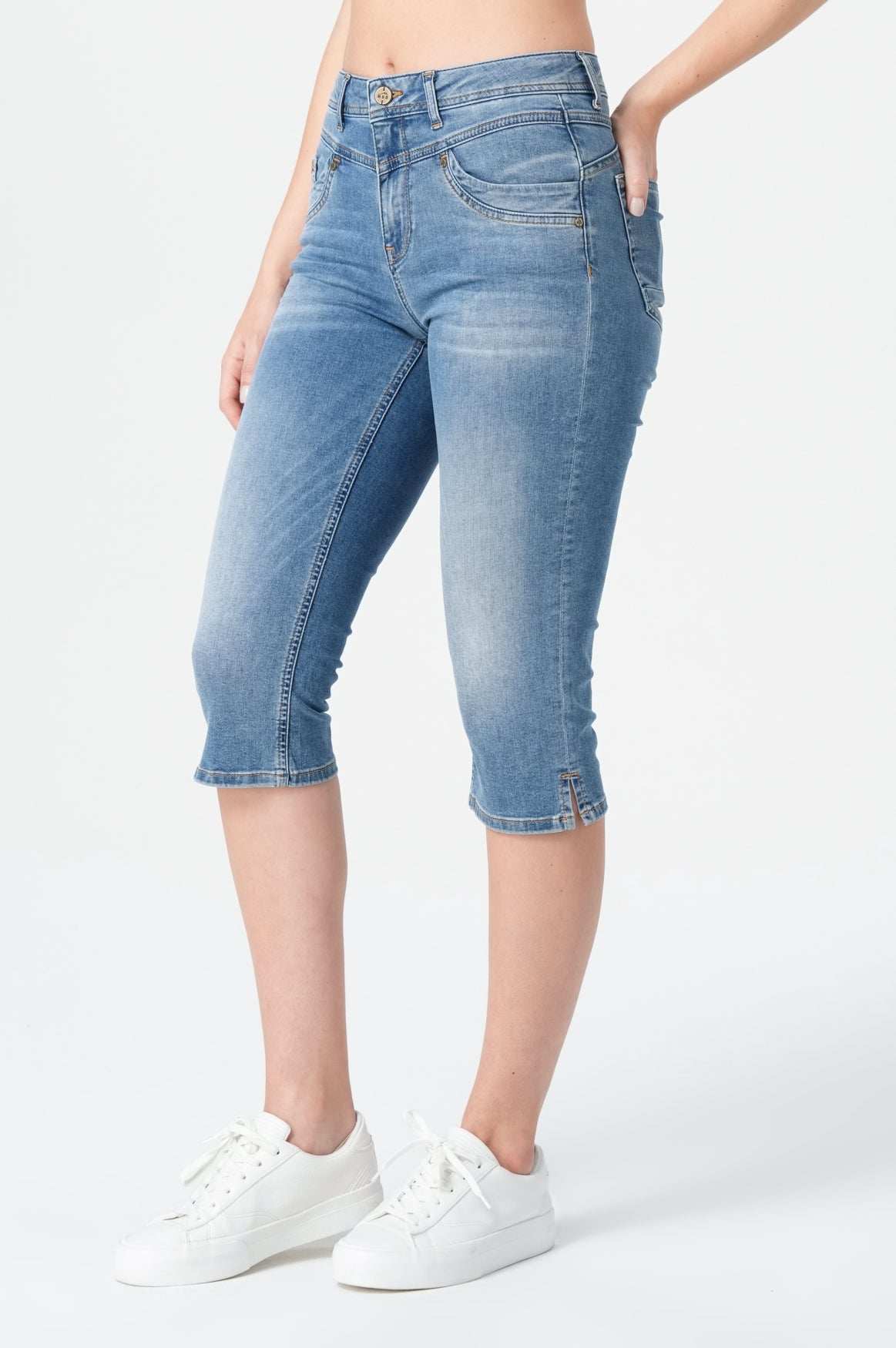 Rea Capri | Delivery blue