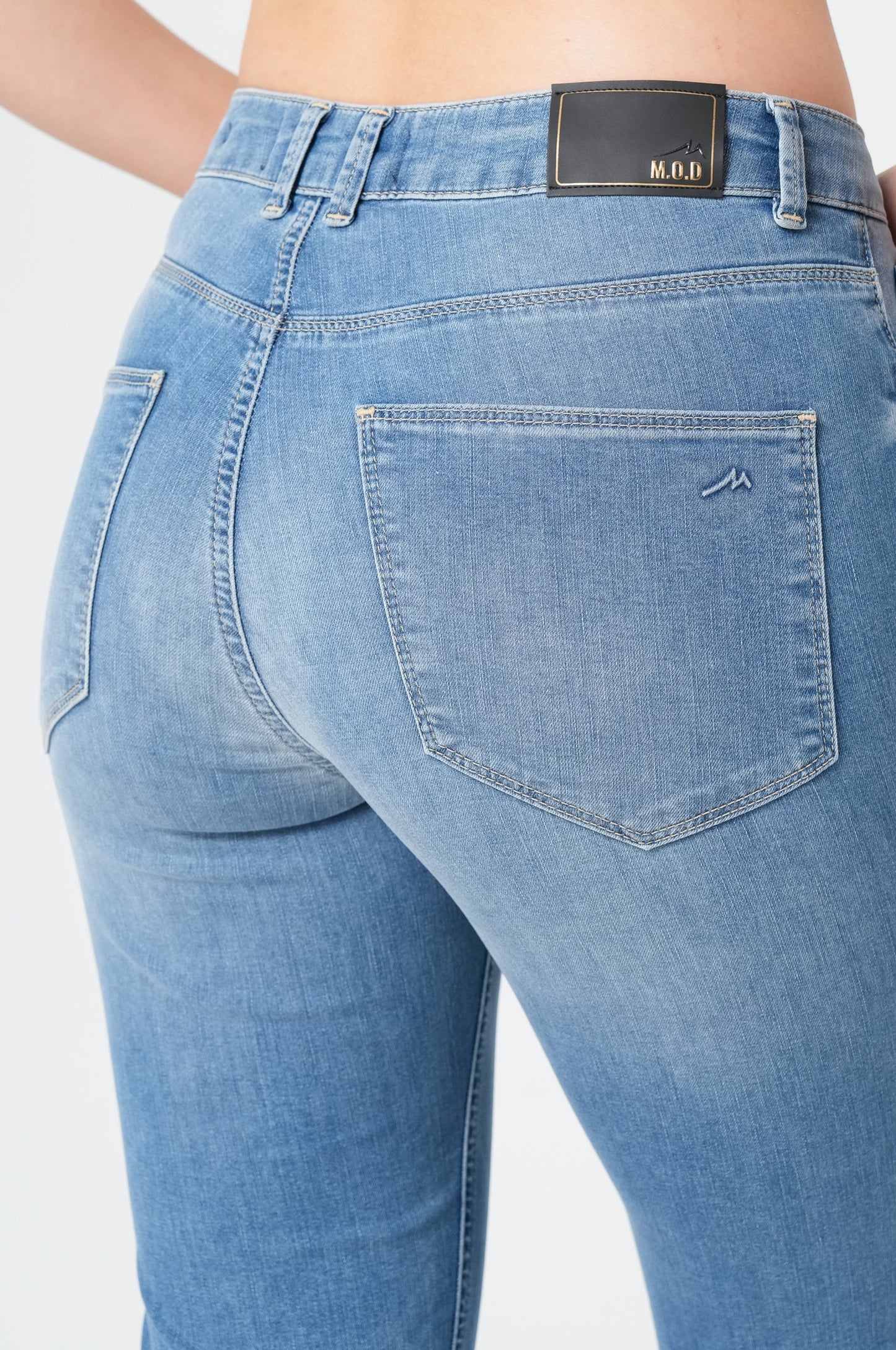 Sina Bootcut | Dainty Blue
