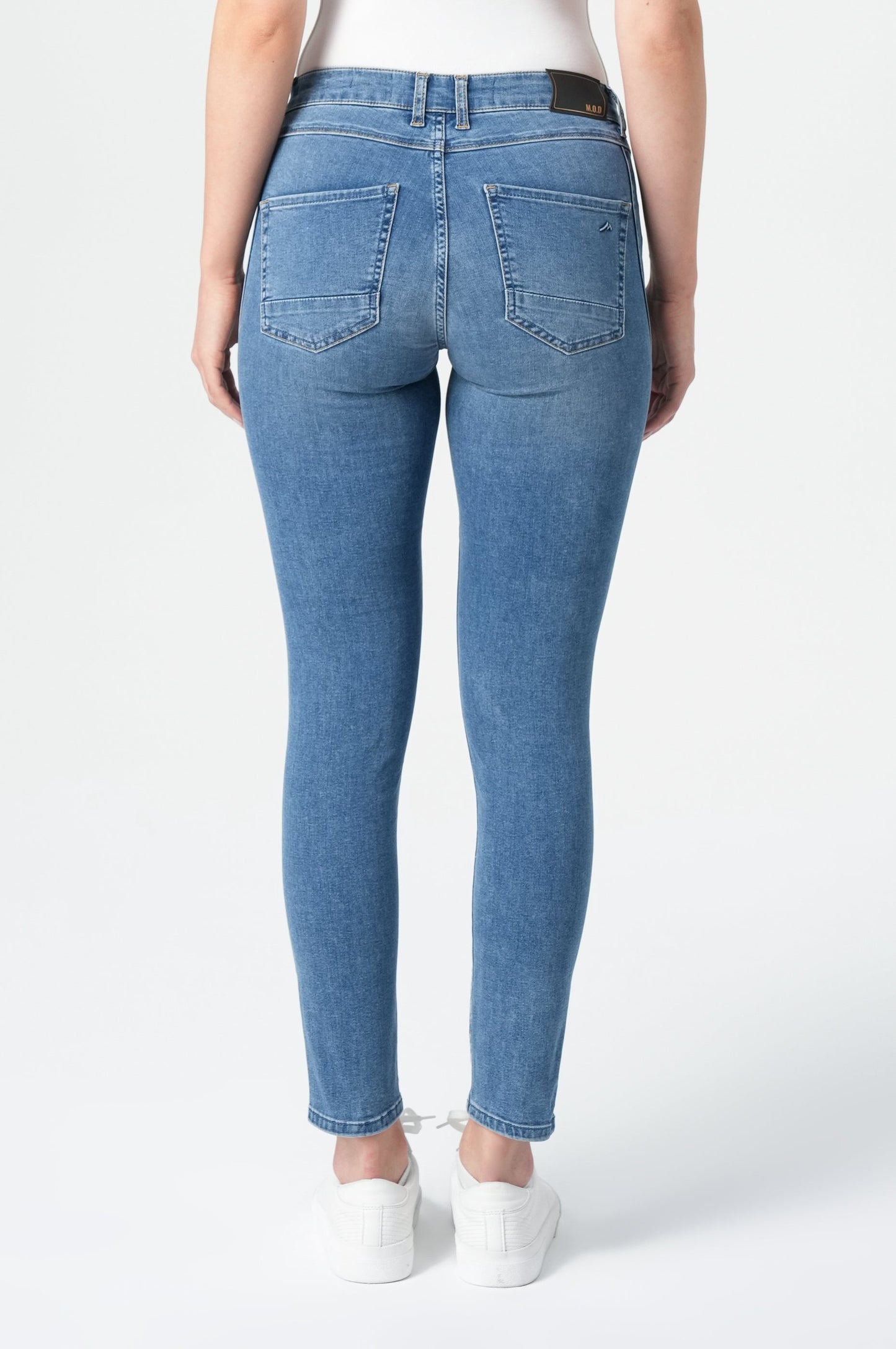 Suzy Skinny Fit | Delivery Blue