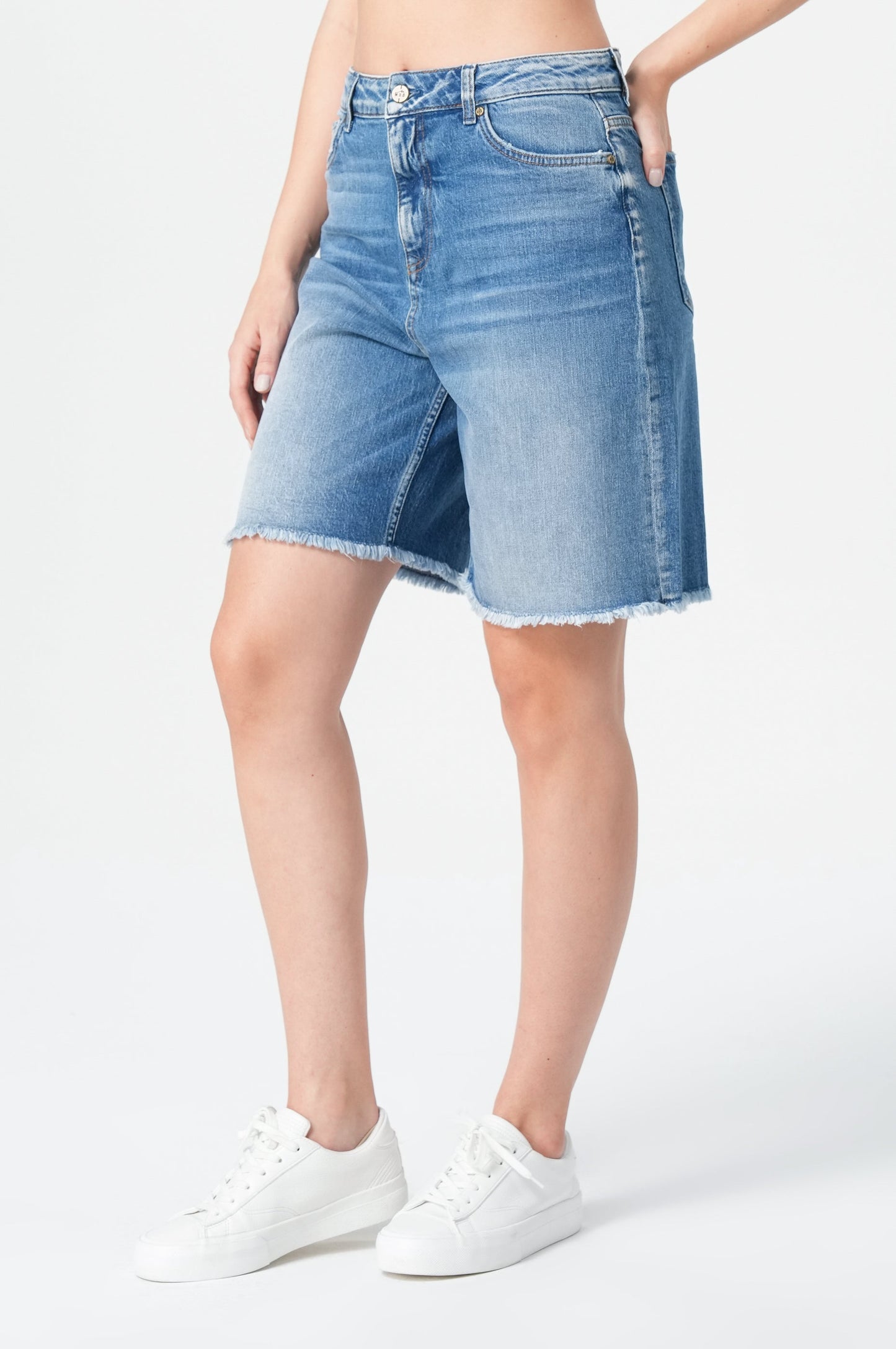 Nelly Shorts | Dazzle Blue