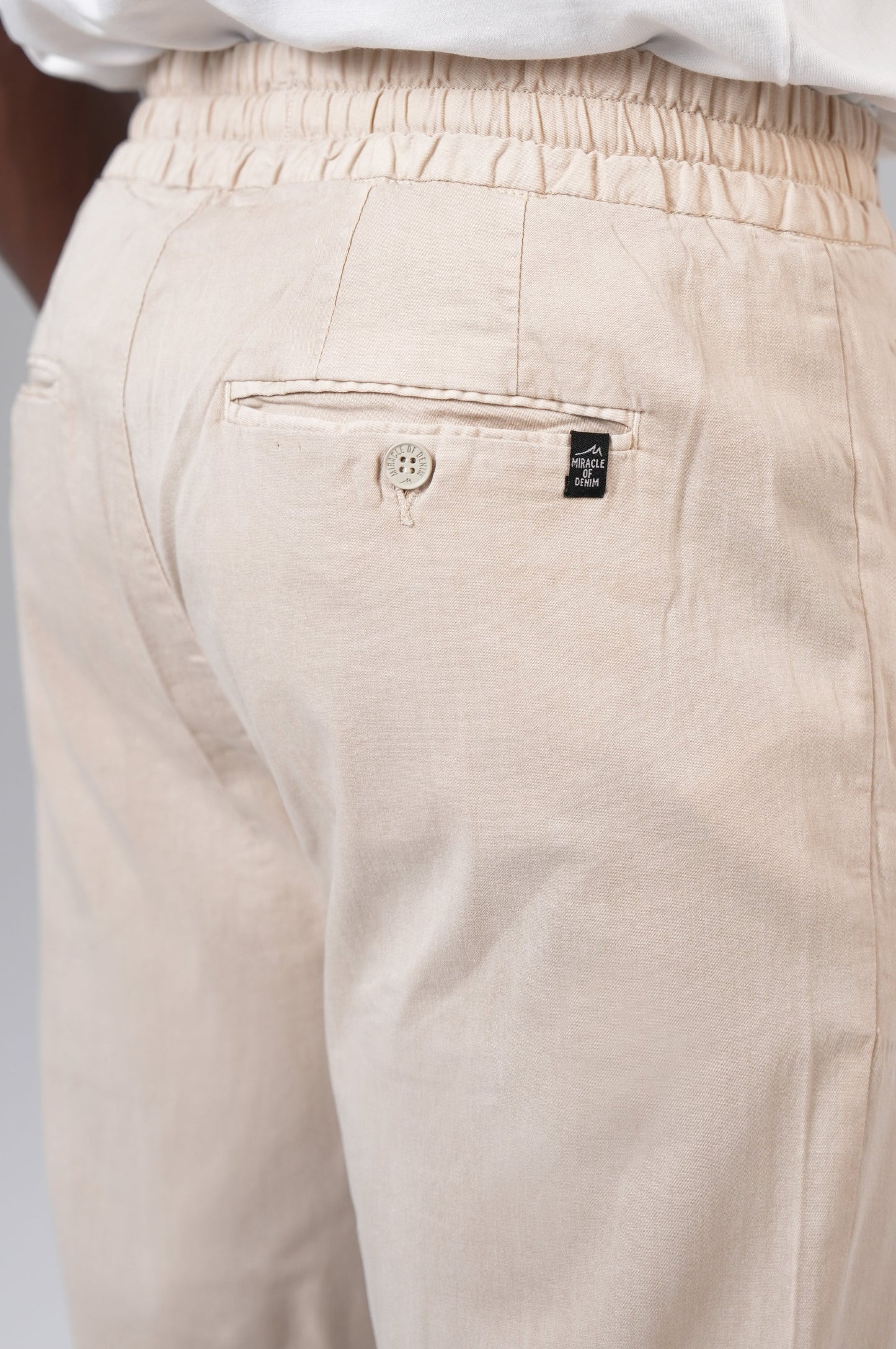 Hendrix Chino | Soft Bone