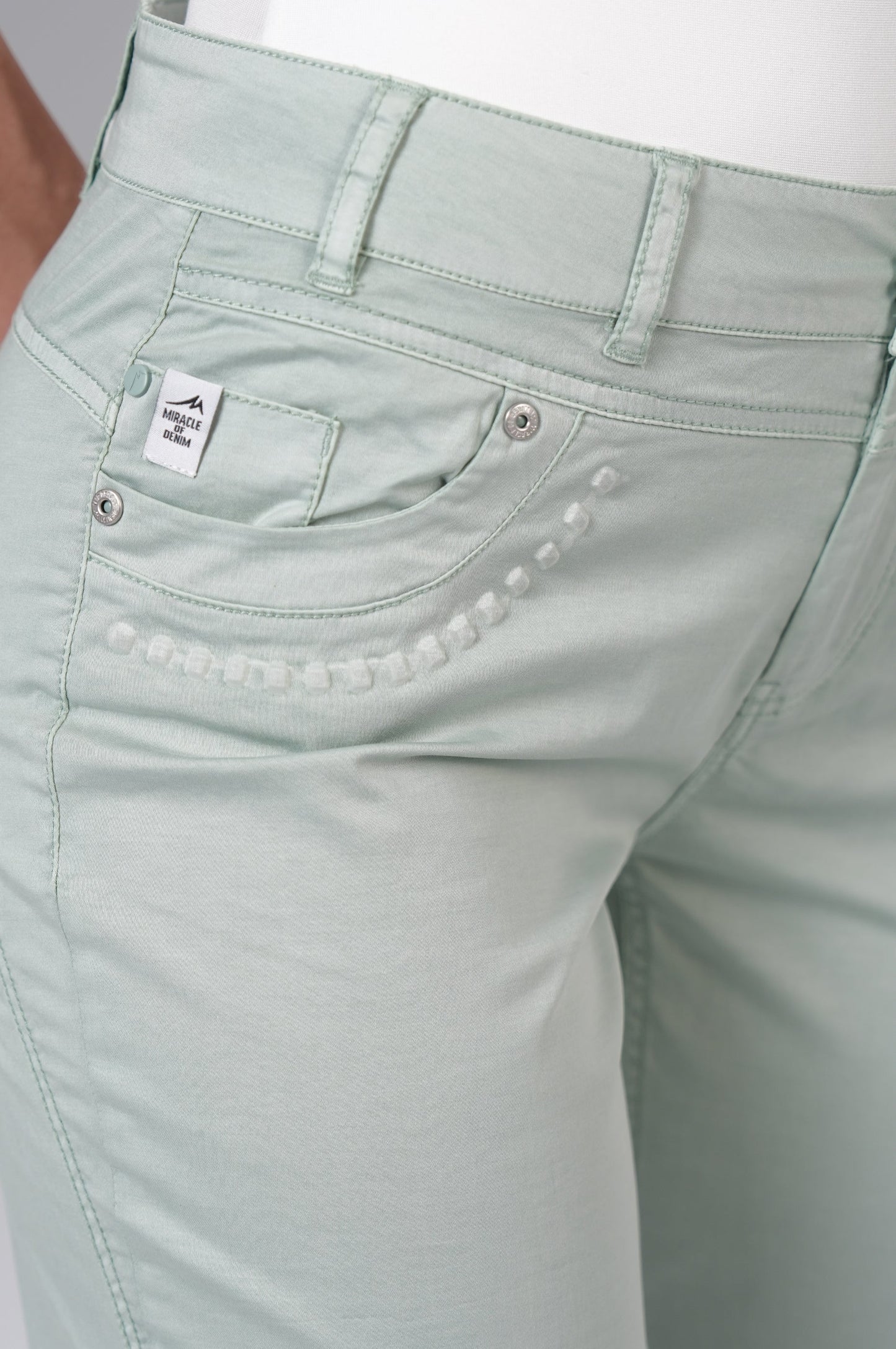 Rita Regular Fit | Soft Mint