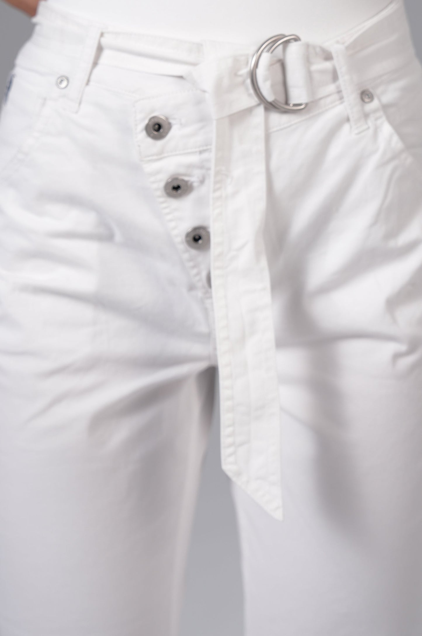 Iris Boy Fit | Soft White