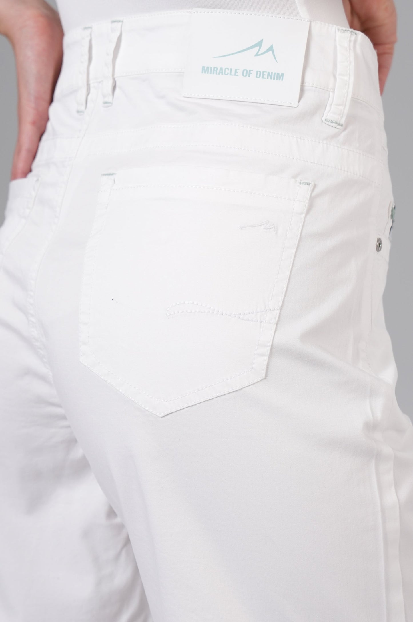 Nairobi Shorts | Soft White