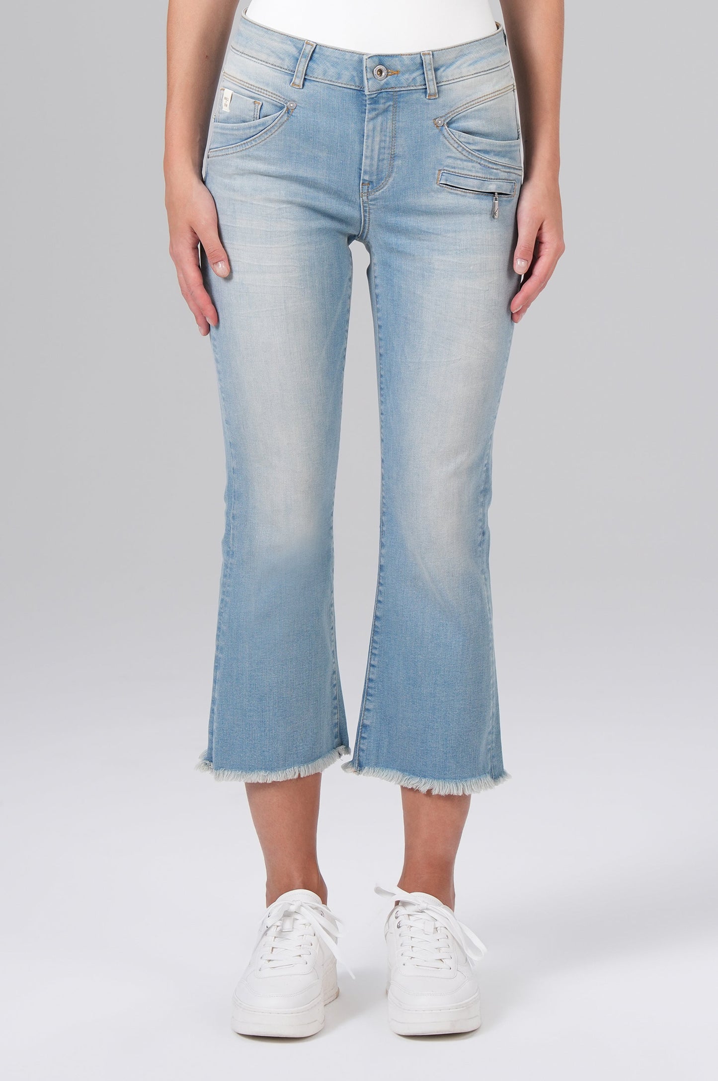 Suzy Kick Flared | Bank Blue