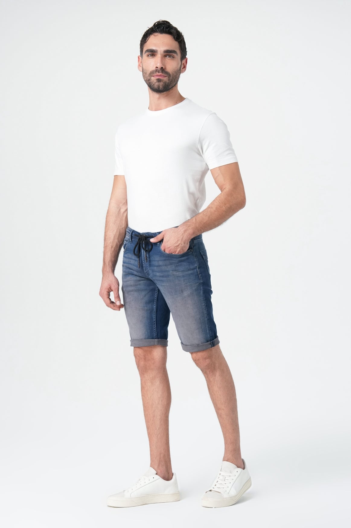 Tom Shorts | Divided Blue