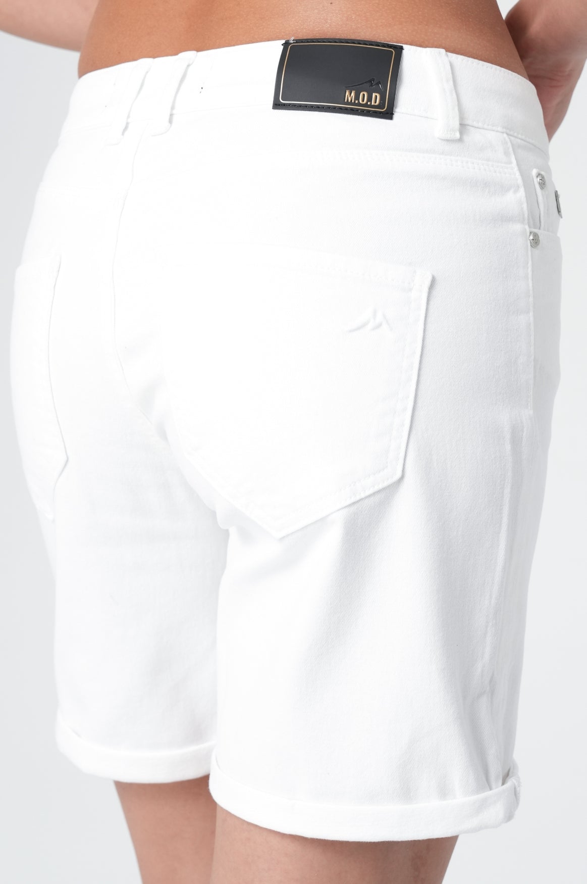 Lucky Shorts | White
