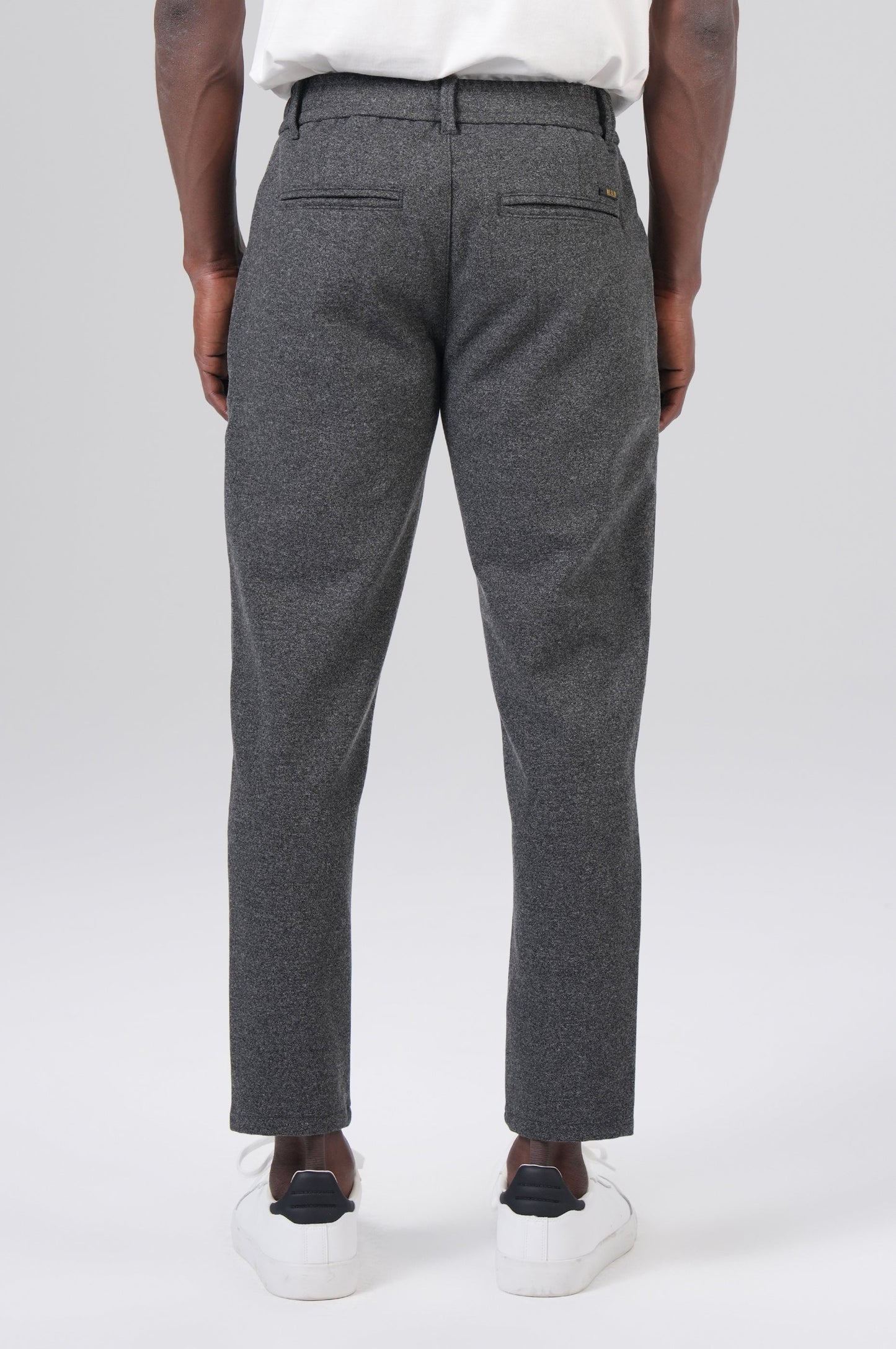 Hank Chino | Wool Anthra