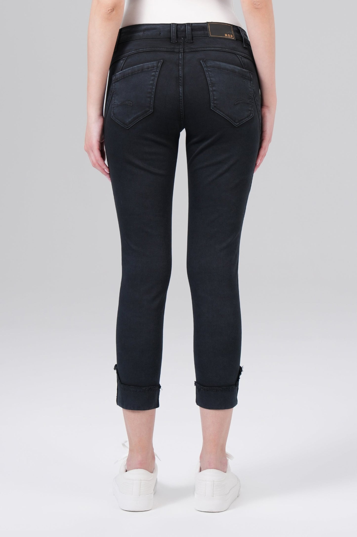 Rita Regular Fit | Black Wash