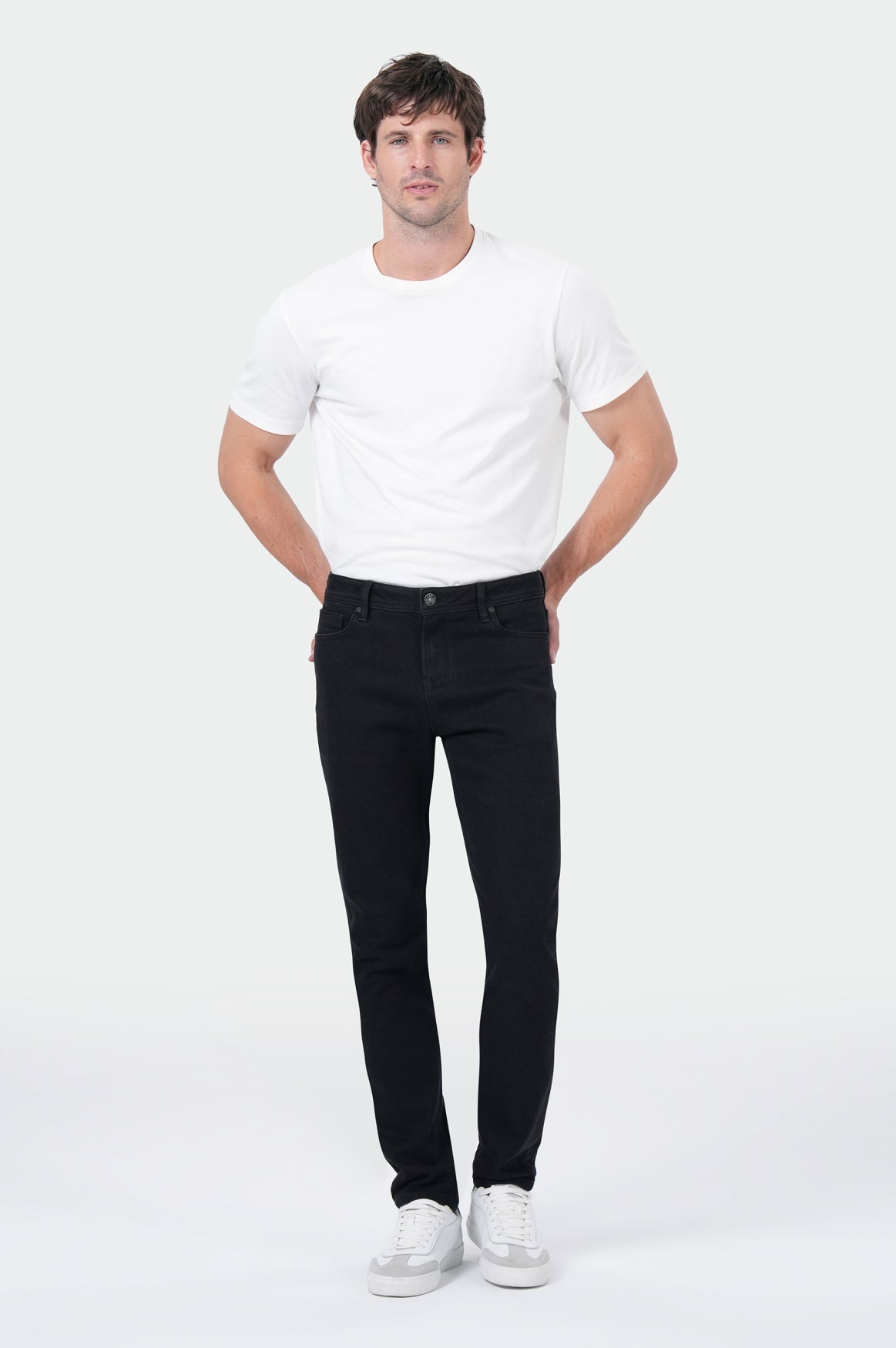 Cornell Regular | Black