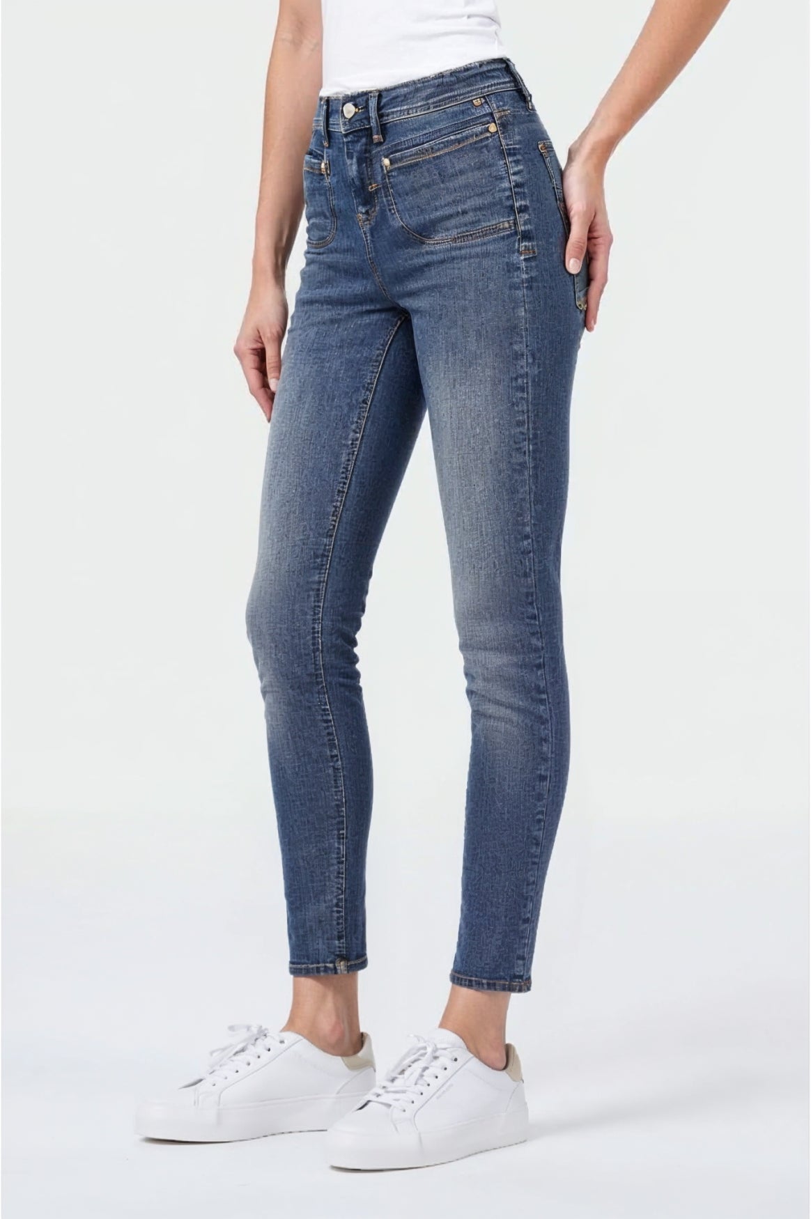 Marry Slim | Eject Blue