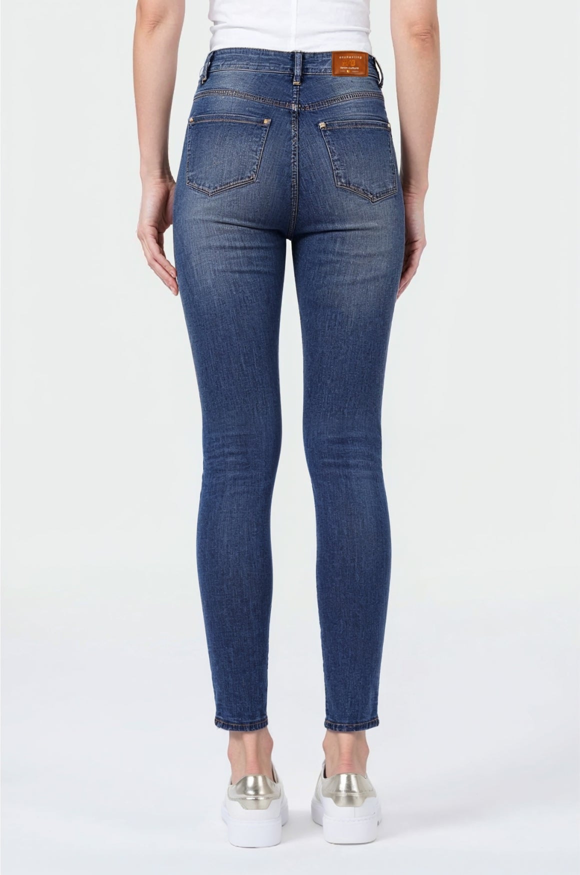 Marry Slim | Eject Blue