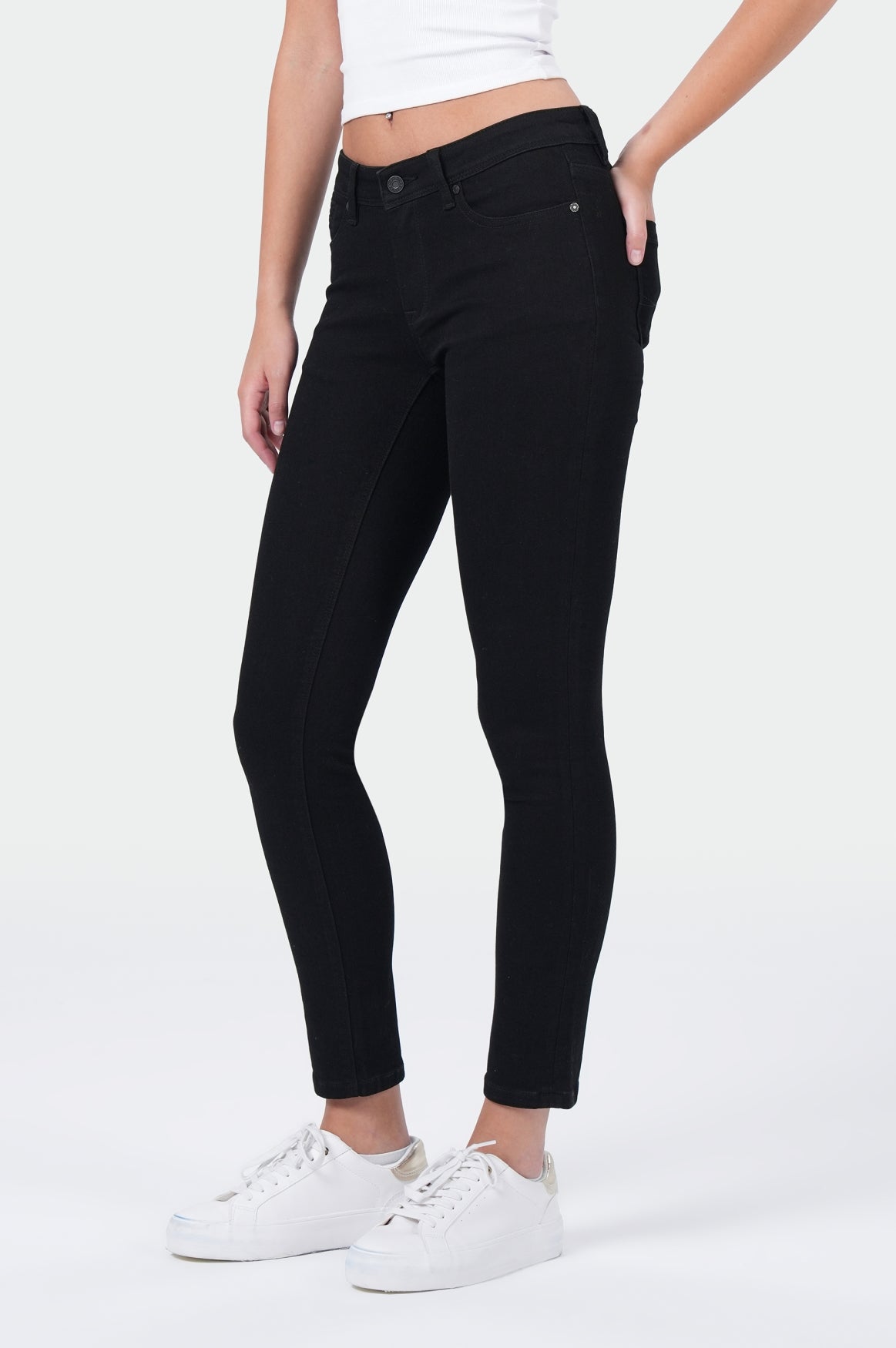 Monika Slim | Black