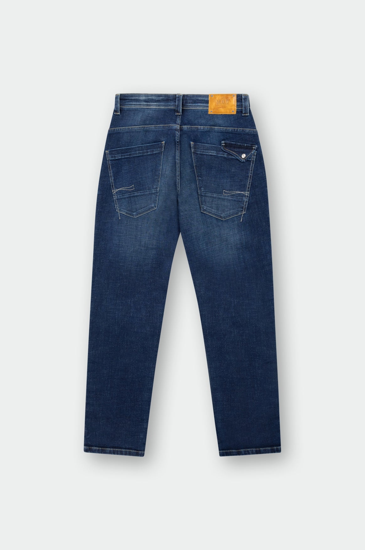 Pablo Regular | Expect Blue