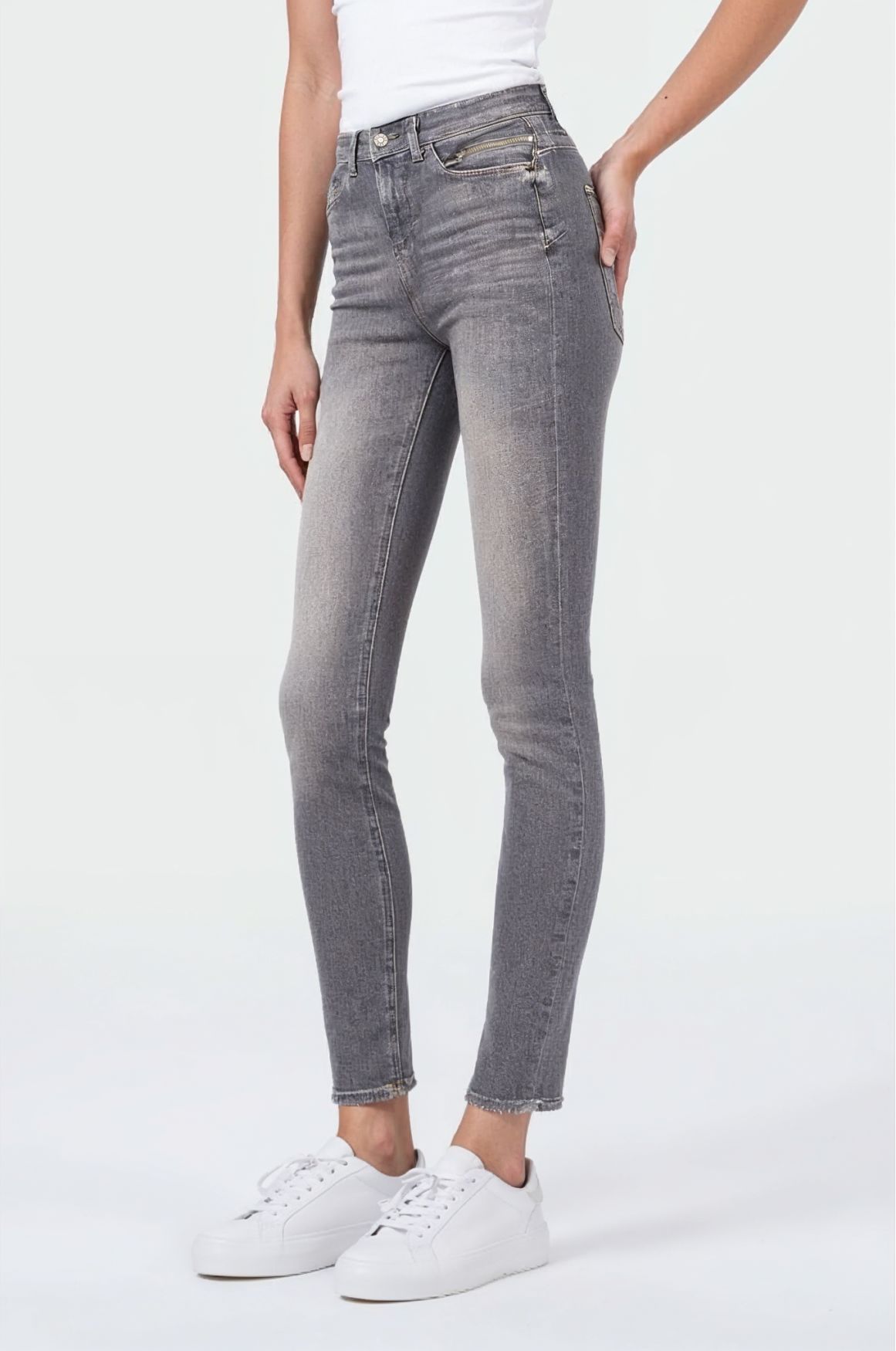 Sarah Skinny | Equal Grey