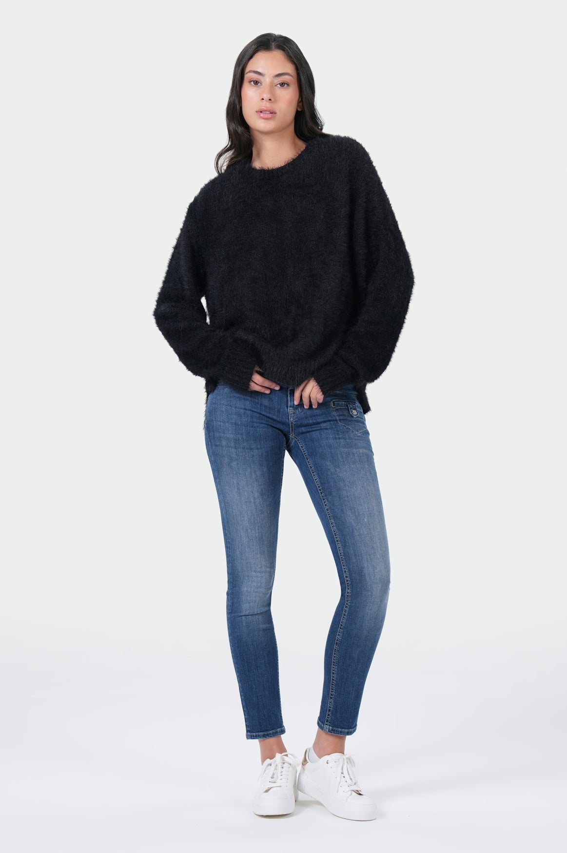 Selina Pullover | Black