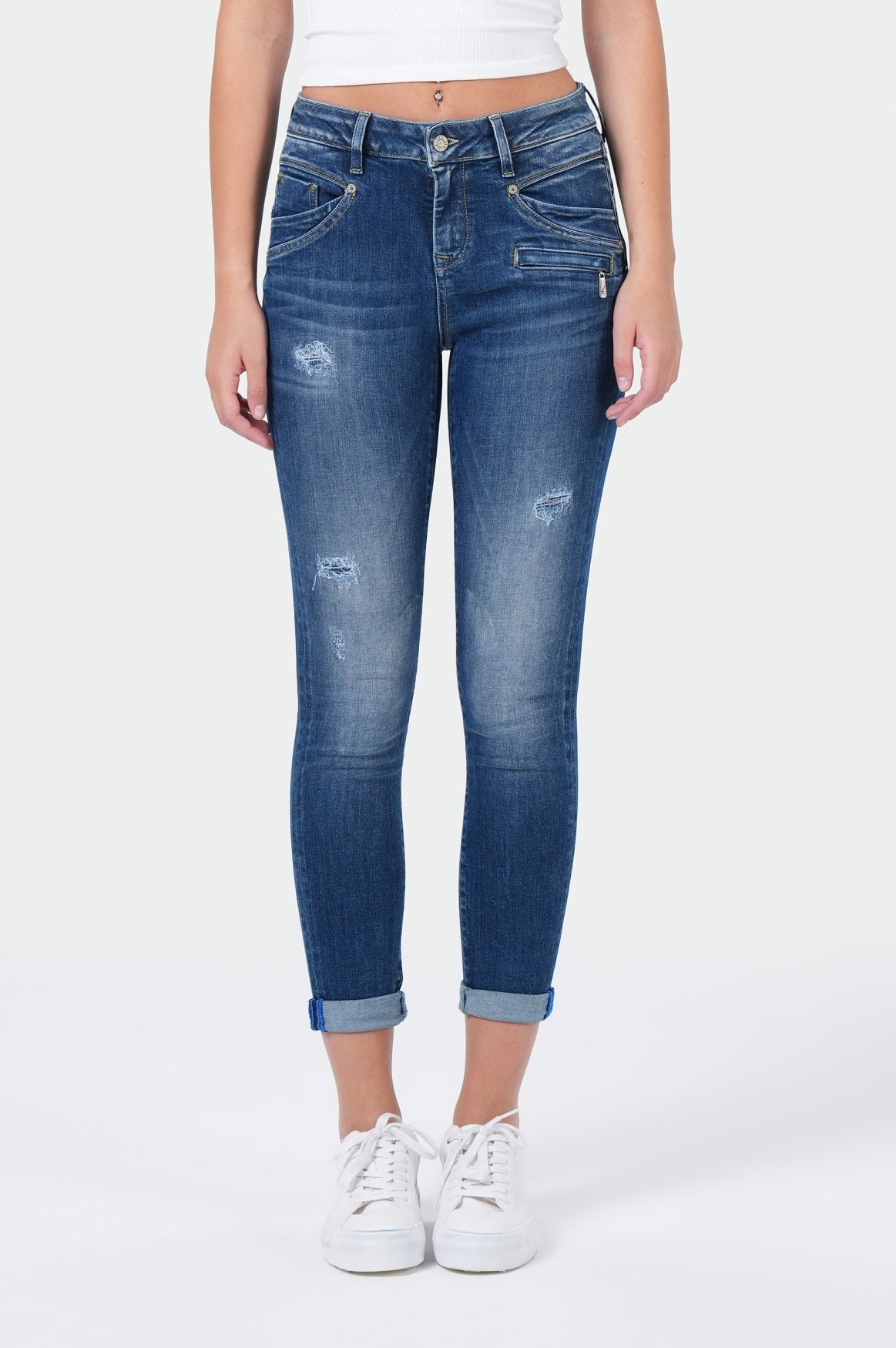 Suzy Skinny | Expel Blue