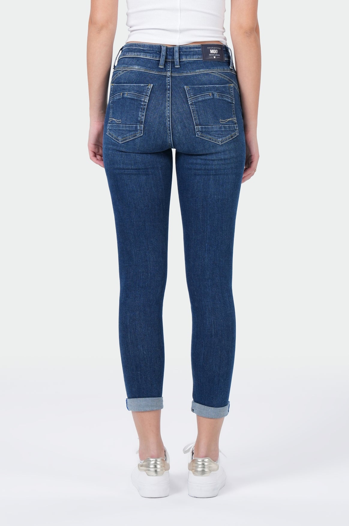 Suzy Skinny | Expel Blue