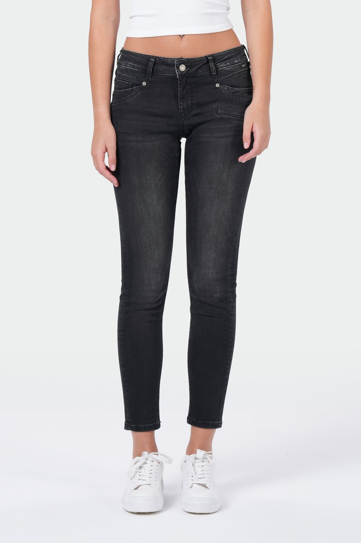 Suzy Skinny | Extra Black