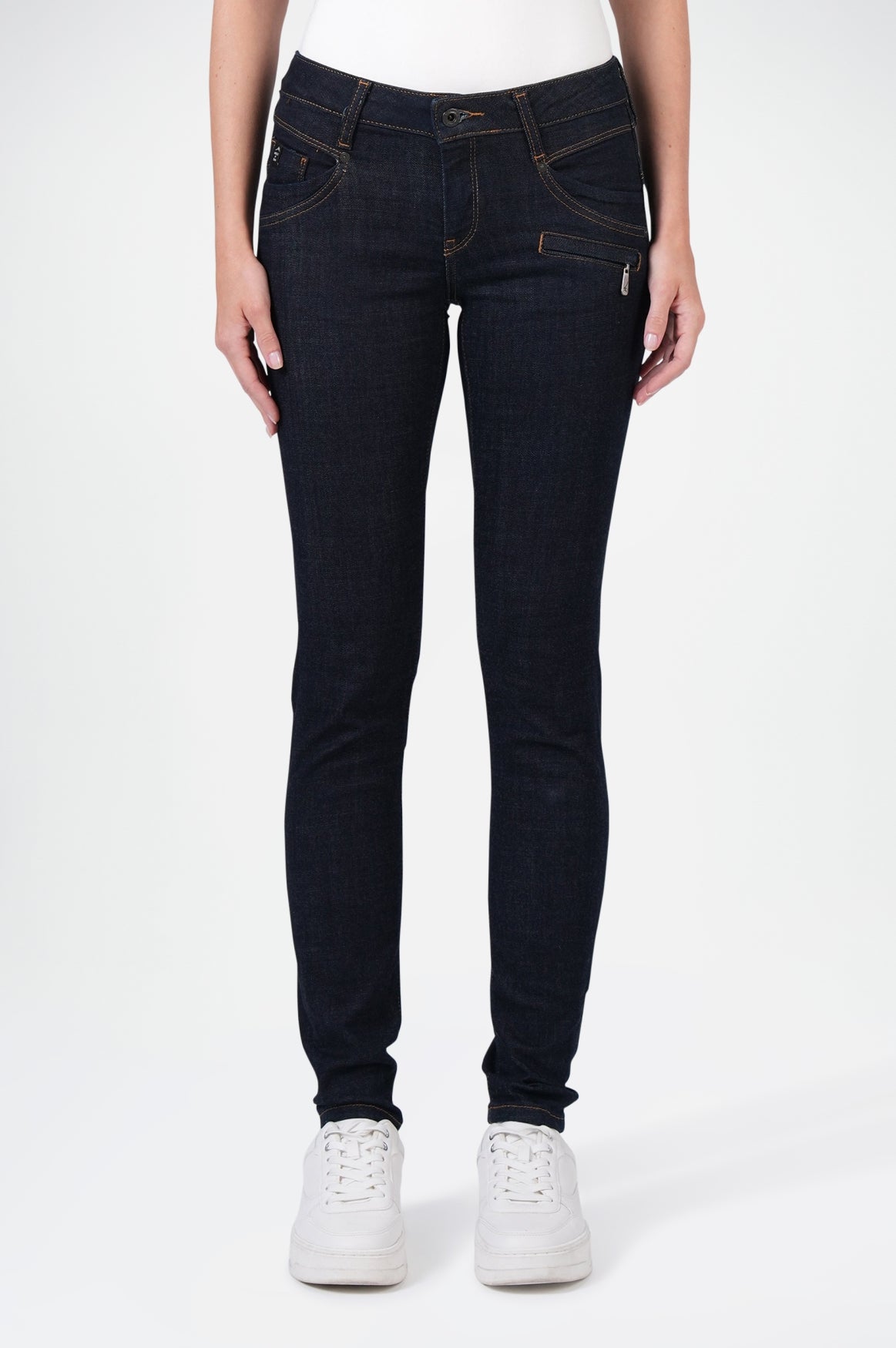 Suzy Skinny Fit | Raw Denim