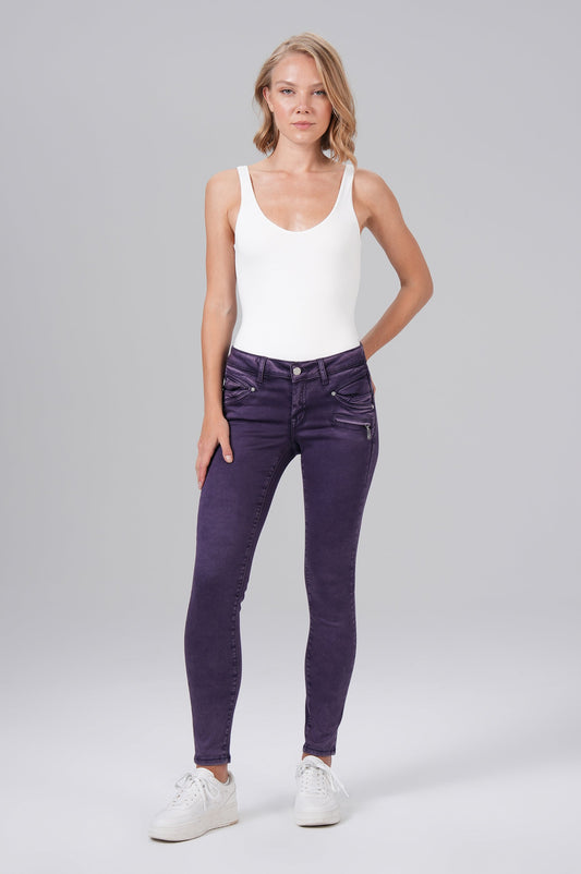 Suzy Skinny Fit | Purple