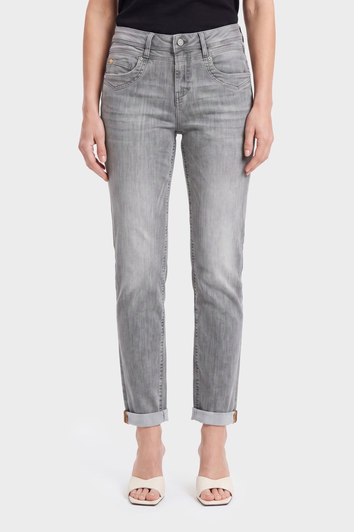 Romy Regular | Guest Grey