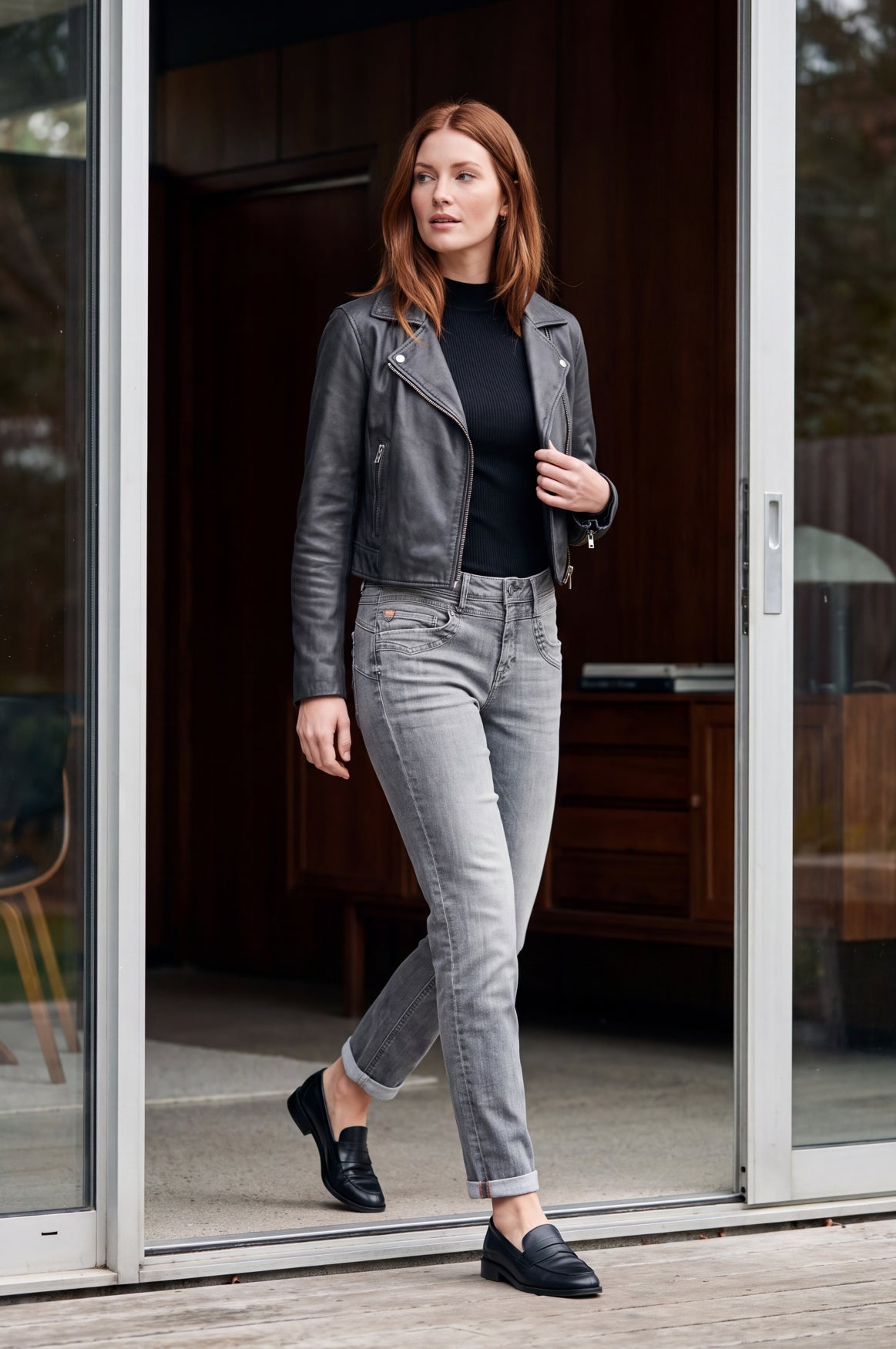 Romy Regular | Guest Grey