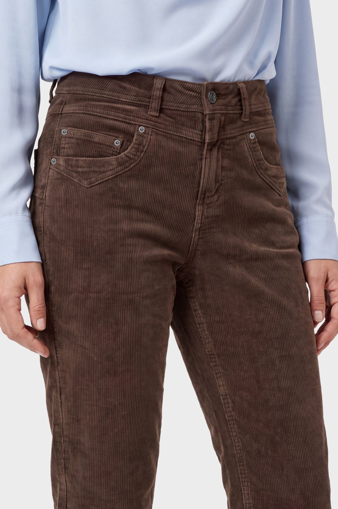 Romy Regular | Brown