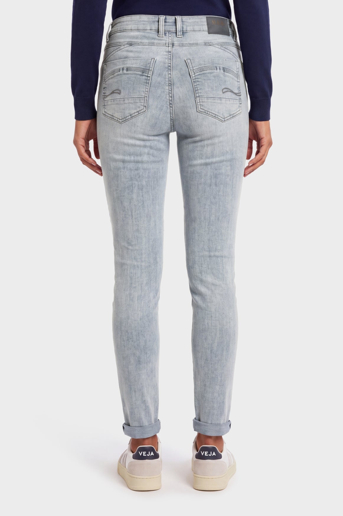 Suzy Skinny | Grow Blue