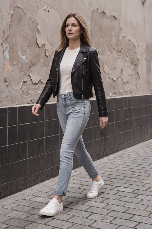 Suzy Skinny | Grow Blue