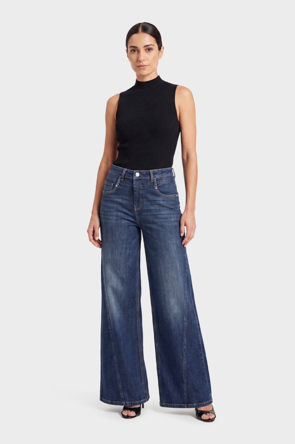 Vaiana | Gallery Blue