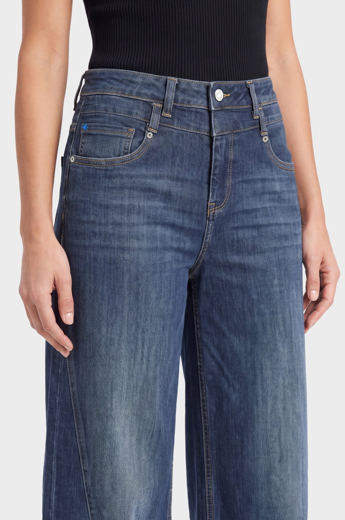 Vaiana | Gallery Blue