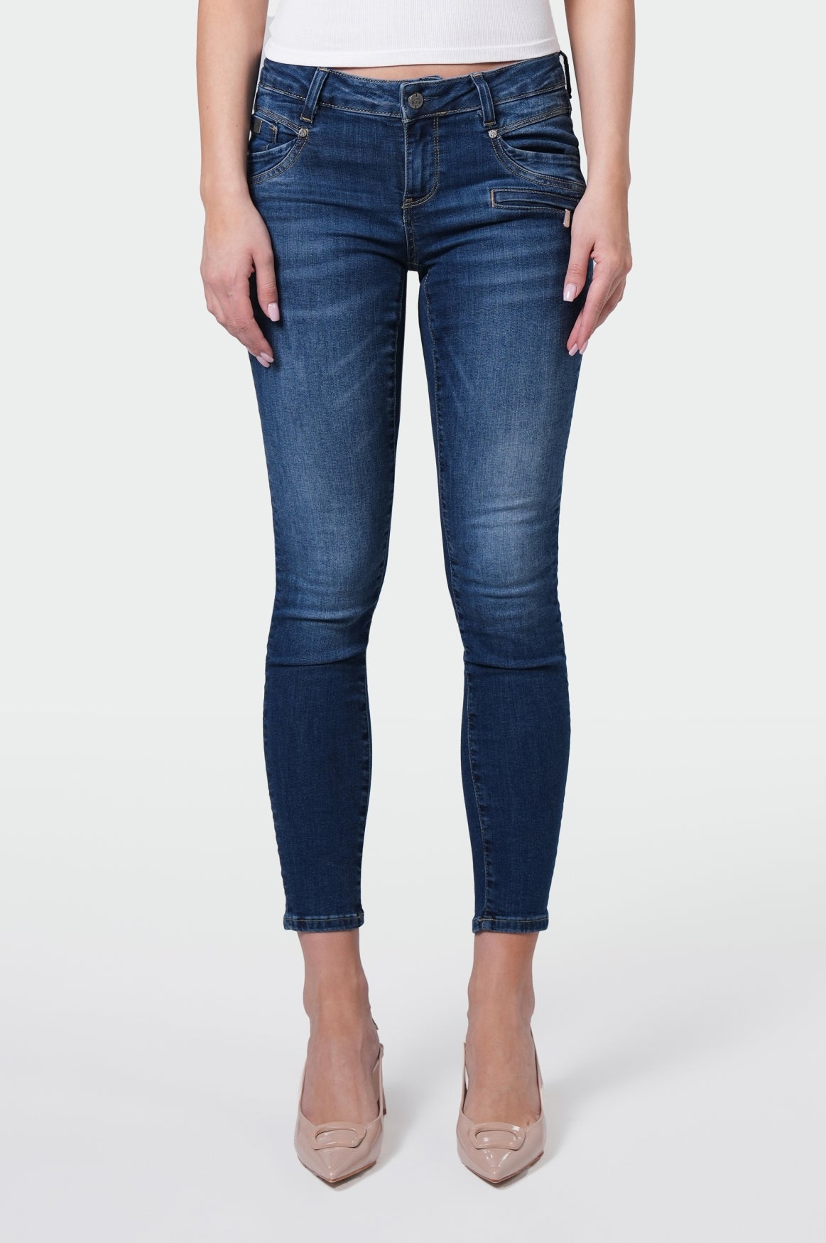 Suzy Skinny Fit | Minya Blue