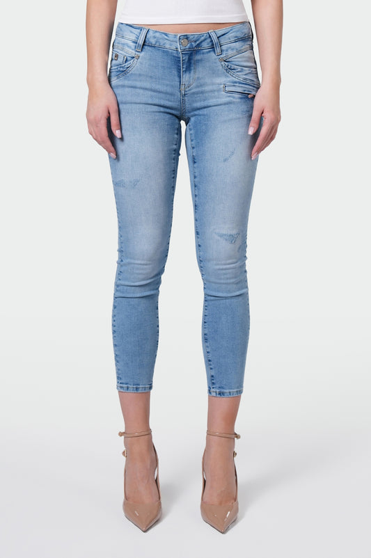 Suzy Skinny Fit | Ashberry Blue